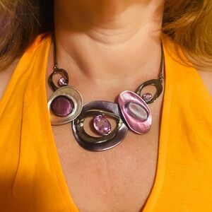 Statement necklace with oval intricates